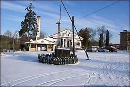 Zajazd Dworek ホロシュチ エクステリア 写真